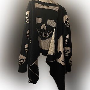 SOLD
Skull wrap cardigan